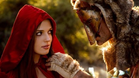 TOUGHLOVEX Red Riding Hood Scarlett meets Werestud