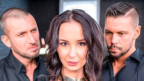 Godlike teen Freya Dee likes brutal double penetration so much
